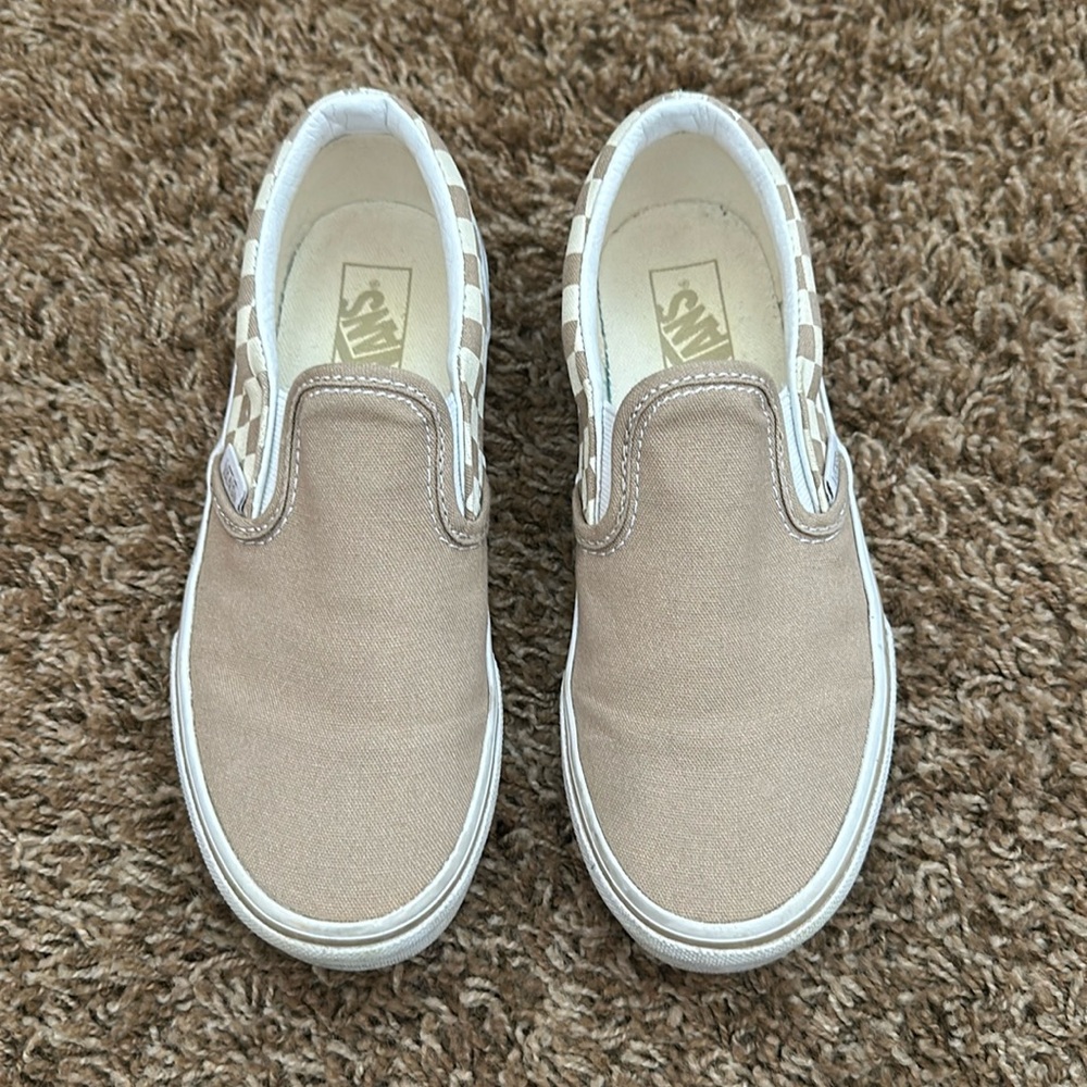 Kids vans size 2.5 youth - tan and cream - like new wore a couple times